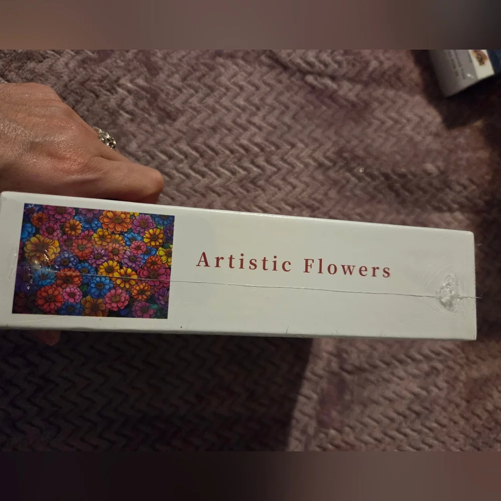 Artistic Flowers 1000-Piece Puzzle - Picture 3 of 4